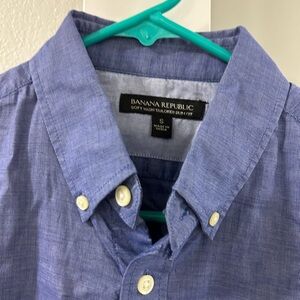 Banana Republic Soft Wash Tailored Slim Fit Men's Casual Blue Button-Down Shirt